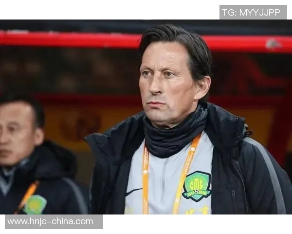 国安或迎新帅施密特曾执教德甲强队并两度夺杯赛冠军