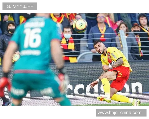 周日022 法甲：朗斯VS尼斯 争冠劲旅主场迎中游队，攻防对决一触即发